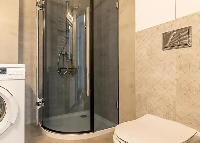 Rentplanet - Schroniskowa Apartamento