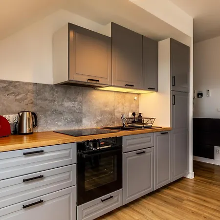 Rentplanet - Schroniskowa Appartement