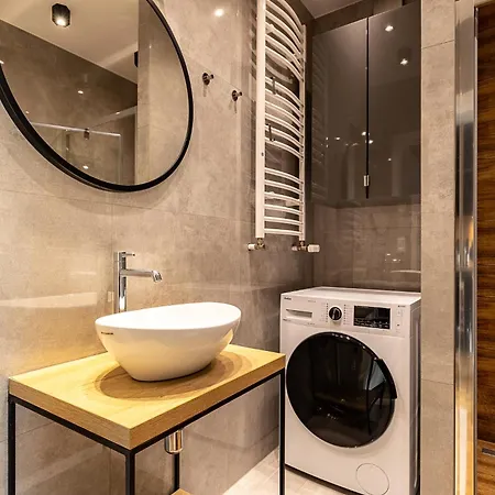 Apartment Rentplanet - Schroniskowa