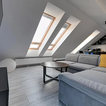 Rentplanet - Schroniskowa