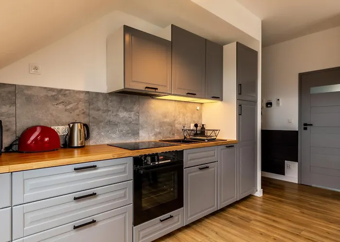 Rentplanet - Schroniskowa Daire