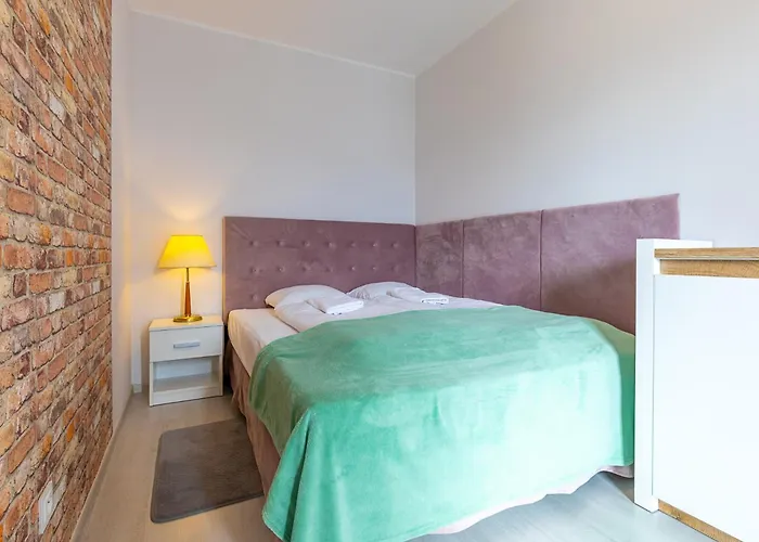 Rentplanet - Schroniskowa Daire