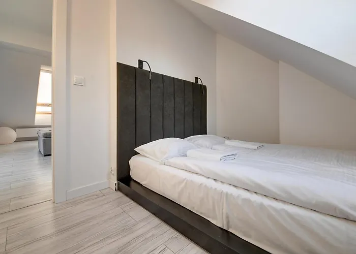 Rentplanet - Schroniskowa *